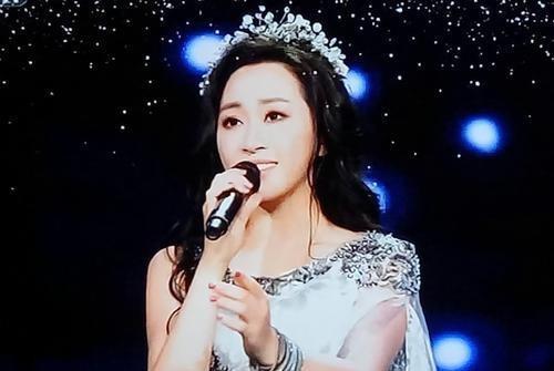 歌手金婷婷个人资料,音乐之声中的青春旋律，才华与美貌并存的实力唱将